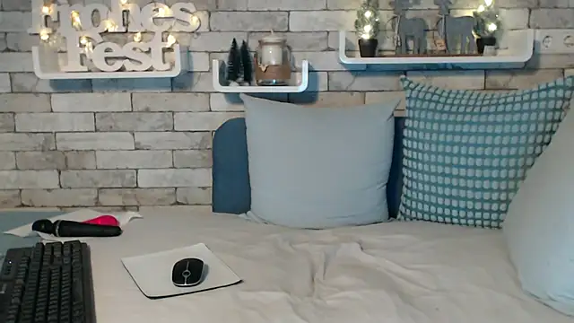 DirtyTina online show from 12/02/24, 03:03