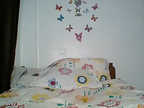 Snapshot of Oliviia_ chatting on 10/16/25, 12:22 Oliviia  online show from 10/16/25, 12:22