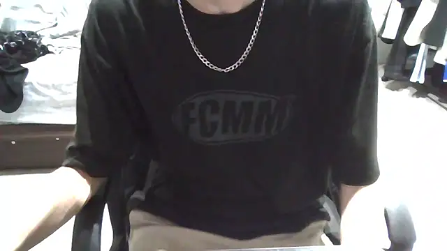 Snapshot of kaikai_0804 chatting on 10/01/25, 04:57 kaikai 0804 online show from 10/01/25, 04:57