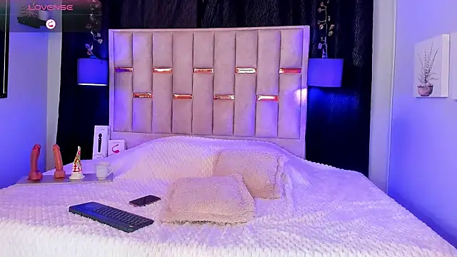 Snapshot of Megan_Do_Santos chatting on 10/13/25, 08:20 Megan Do Santos online show from 10/13/25, 08:20