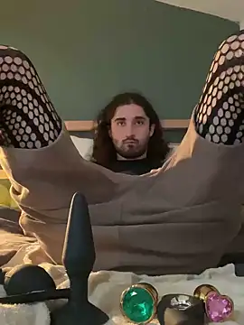 Snapshot of Marvin_vivine chatting on 02/17/25, 04:48 Marvin vivine online show from 02/17/25, 04:48