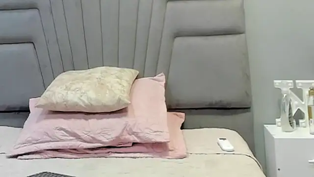 Snapshot of angel_adamx chatting on 11/08/25, 03:18 angel adamx online show from 11/08/25, 03:18