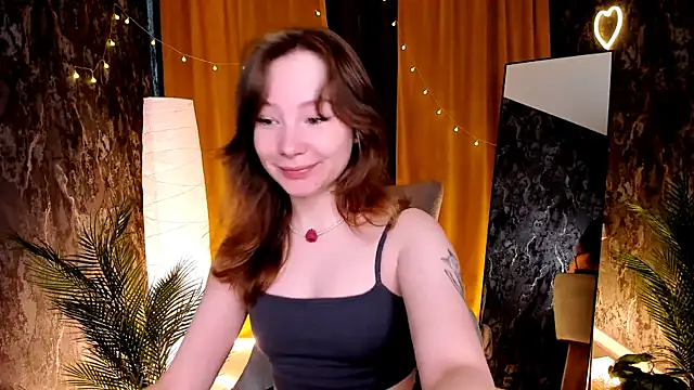 LanaBlu  online show from 08/05/26, 02:25