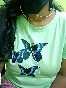 Snapshot of Aishu-tamil09 chatting on 12/19/24, 02:46 Aishu-tamil09 online show from 12/19/24, 02:46