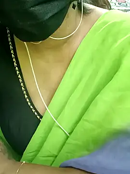 Snapshot of Aishu-tamil09 chatting on 01/03/25, 08:43 Aishu-tamil09 online show from 01/03/25, 08:43