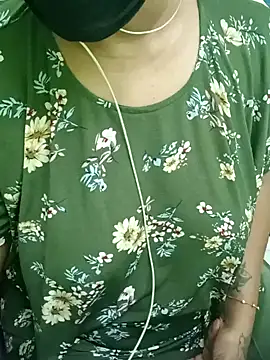 Snapshot of Aishu-tamil09 chatting on 01/06/25, 06:41 Aishu-tamil09 online show from 01/06/25, 06:41