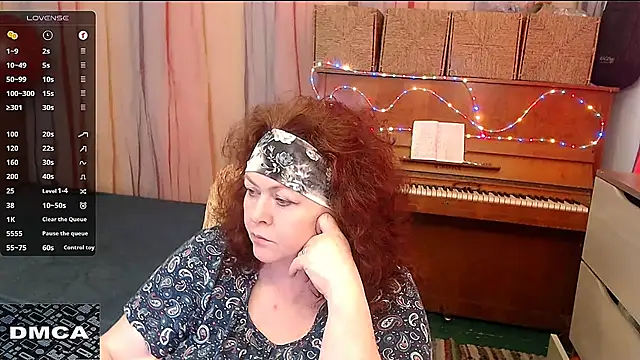 Snapshot of RoseRed69 chatting on 03/05/25, 04:56 RoseRed69 online show from 03/05/25, 04:56