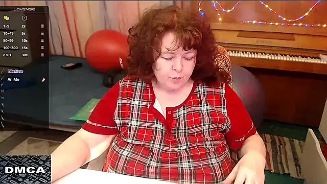 Snapshot of RoseRed69 chatting on 03/14/25, 07:48 RoseRed69 online show from 03/14/25, 07:48