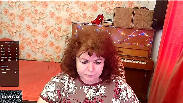 Snapshot of RoseRed69 chatting on 03/23/25, 08:15 RoseRed69 online show from 03/23/25, 08:15