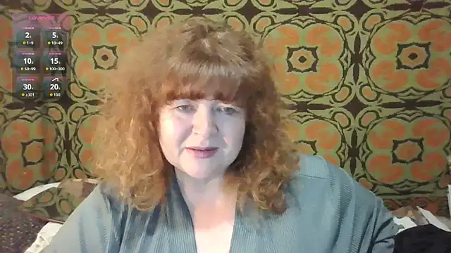 Snapshot of RoseRed69 chatting on 10/17/25, 09:28 RoseRed69 online show from 10/17/25, 09:28