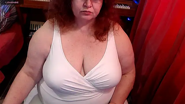 RoseRed69 online show from 02/08/26, 04:16