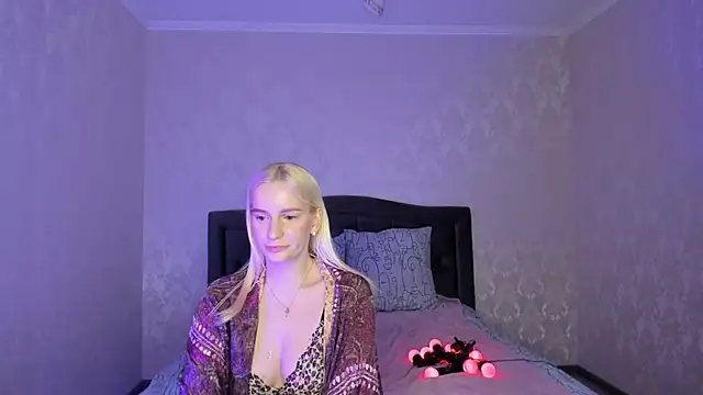 Amanda054 online show from 03/06/25, 12:10