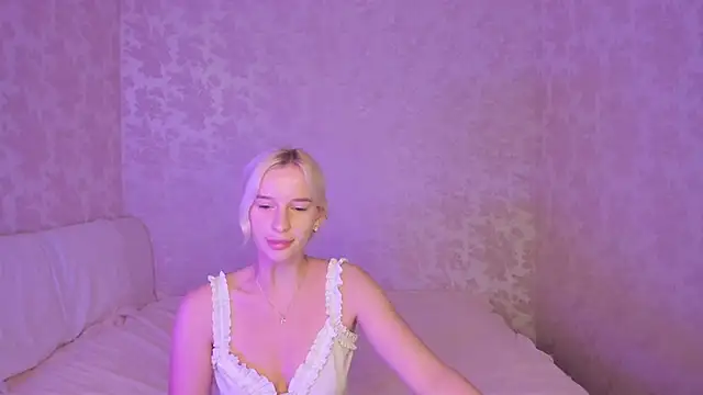 Amanda054 online show from 09/10/25, 01:00