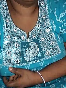 Latha-Hyd online show from 10/23/25, 04:56