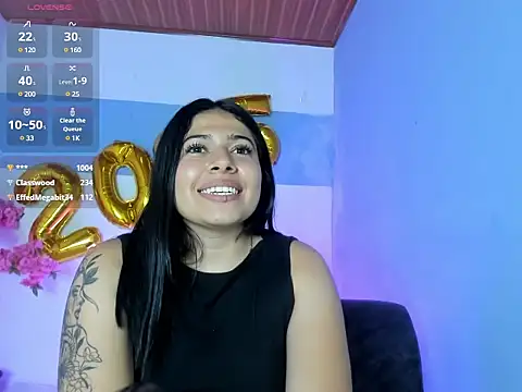 Snapshot of caro_sweett chatting on 01/01/25, 07:43 caro sweett online show from 01/01/25, 07:43