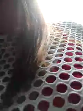 Snapshot of caro_sweett chatting on 02/05/25, 07:31 caro sweett online show from 02/05/25, 07:31