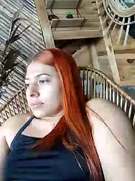 Snapshot of caro_sweett chatting on 02/14/25, 08:05 caro sweett online show from 02/14/25, 08:05