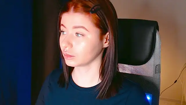 xoxoavi online show from 01/10/25, 05:45