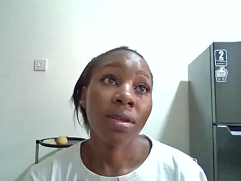 Queen loveer online show from 02/05/26, 04:28