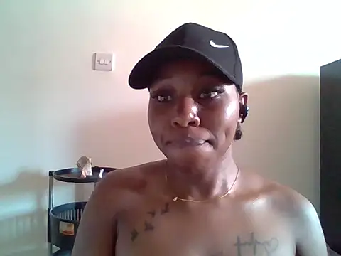 Queen loveer online show from 02/23/26, 08:01