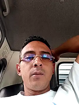 paisa233 online show from 10/27/25, 04:22