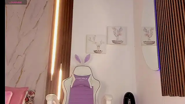 mia six66 online show from 09/16/25, 12:06