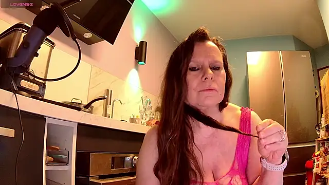 Endrocleia online show from 02/04/26, 12:38