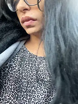 myloveforyouu online show from 12/02/25, 06:36