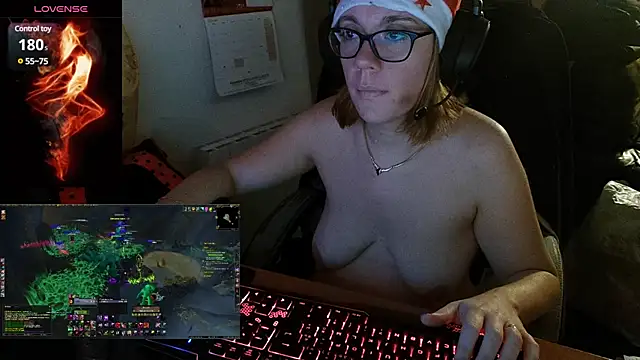 lili-hot-77 online show from 12/22/24, 08:14