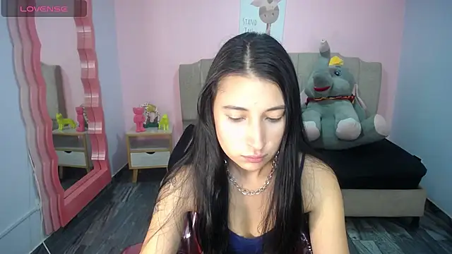 lizzyluk ch online show from 02/18/25, 04:26