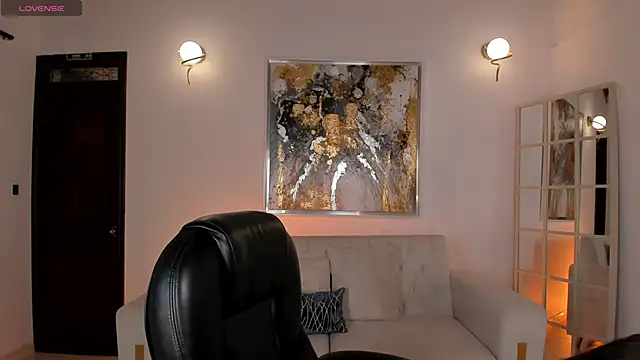 ValeriaRiveraX online show from 12/16/25, 03:44