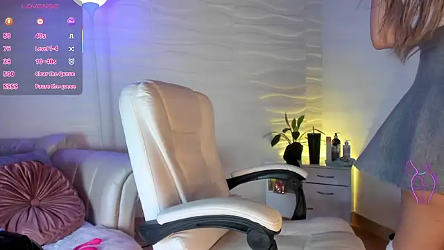 mariablonde  online show from 09/26/25, 11:09