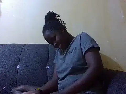 Sweetcecie01 online show from 12/14/25, 07:18