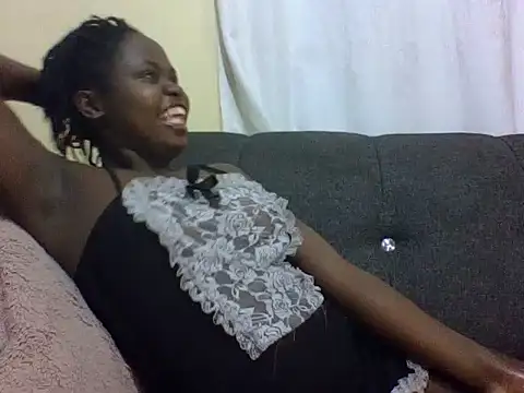 Sweetcecie01 online show from 03/08/26, 02:04