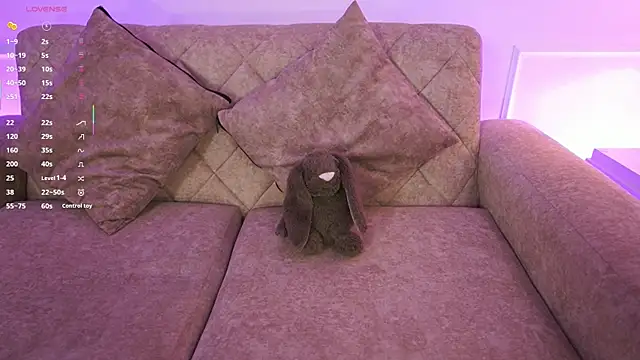 Snapshot of Anybuny chatting on 04/06/26, 11:33 Anybuny online show from 04/06/26, 11:33