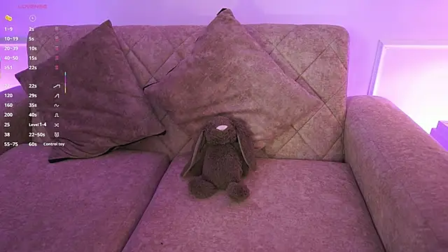 Snapshot of Anybuny chatting on 04/09/26, 11:37 Anybuny online show from 04/09/26, 11:37