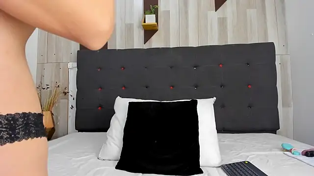 Anastasiapriest online show from 10/29/25, 12:18