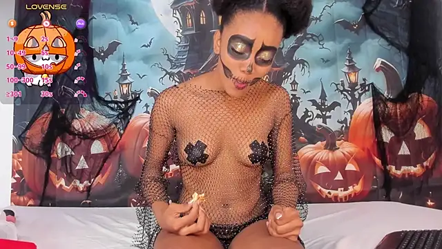 Juliette  3 online show from 10/29/25, 02:19