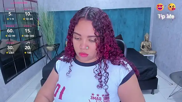 Snapshot of AngelaCoffee chatting on 07/16/26, 02:17 AngelaCoffee online show from 07/16/26, 02:17