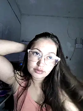 Snapshot of dani123unica chatting on 09/24/25, 04:10 dani123unica online show from 09/24/25, 04:10