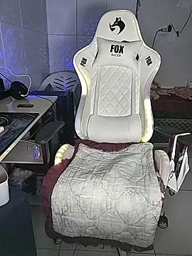 Snapshot of dani123unica chatting on 11/06/25, 10:43 dani123unica online show from 11/06/25, 10:43