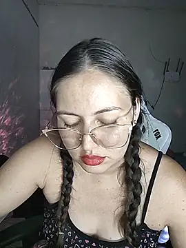 Snapshot of dani123unica chatting on 11/20/25, 10:31 dani123unica online show from 11/20/25, 10:31