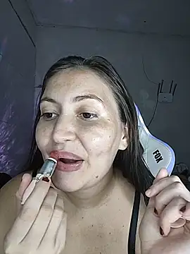 Snapshot of dani123unica chatting on 11/25/25, 04:18 dani123unica online show from 11/25/25, 04:18