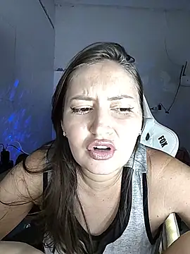 Snapshot of dani123unica chatting on 12/13/25, 10:15 dani123unica online show from 12/13/25, 10:15