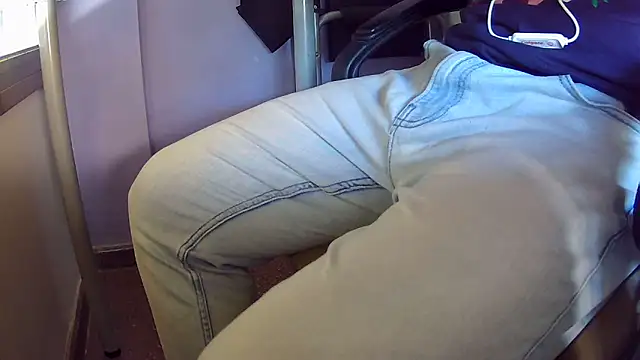 vladimirput4 online show from 02/07/25, 10:29