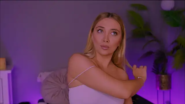 Jessielle online show from 11/11/25, 02:06