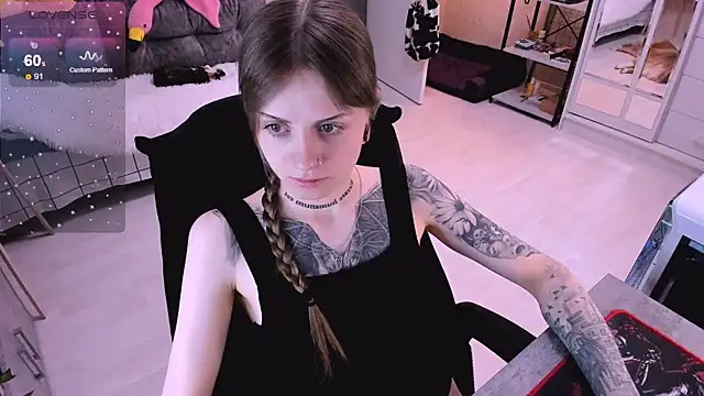 NaniMoore online show from 01/08/25, 06:20