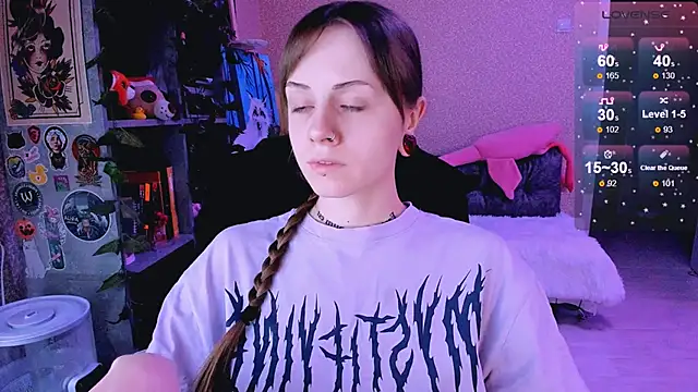 NaniMoore online show from 02/06/25, 08:56