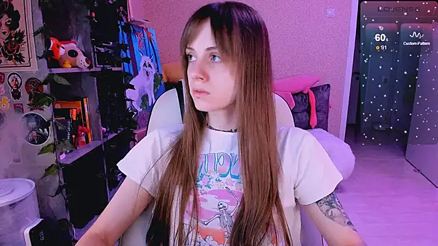 NaniMoore online show from 02/18/25, 08:14