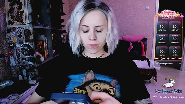 NaniMoore online show from 01/18/26, 08:12